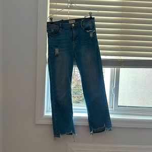 Frame distressed jeans